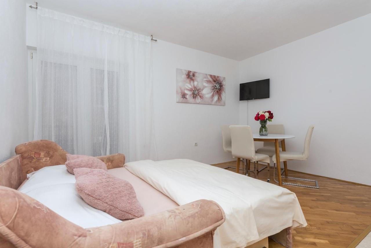 Skiljini Dvori - Apartman Макарска Экстерьер фото